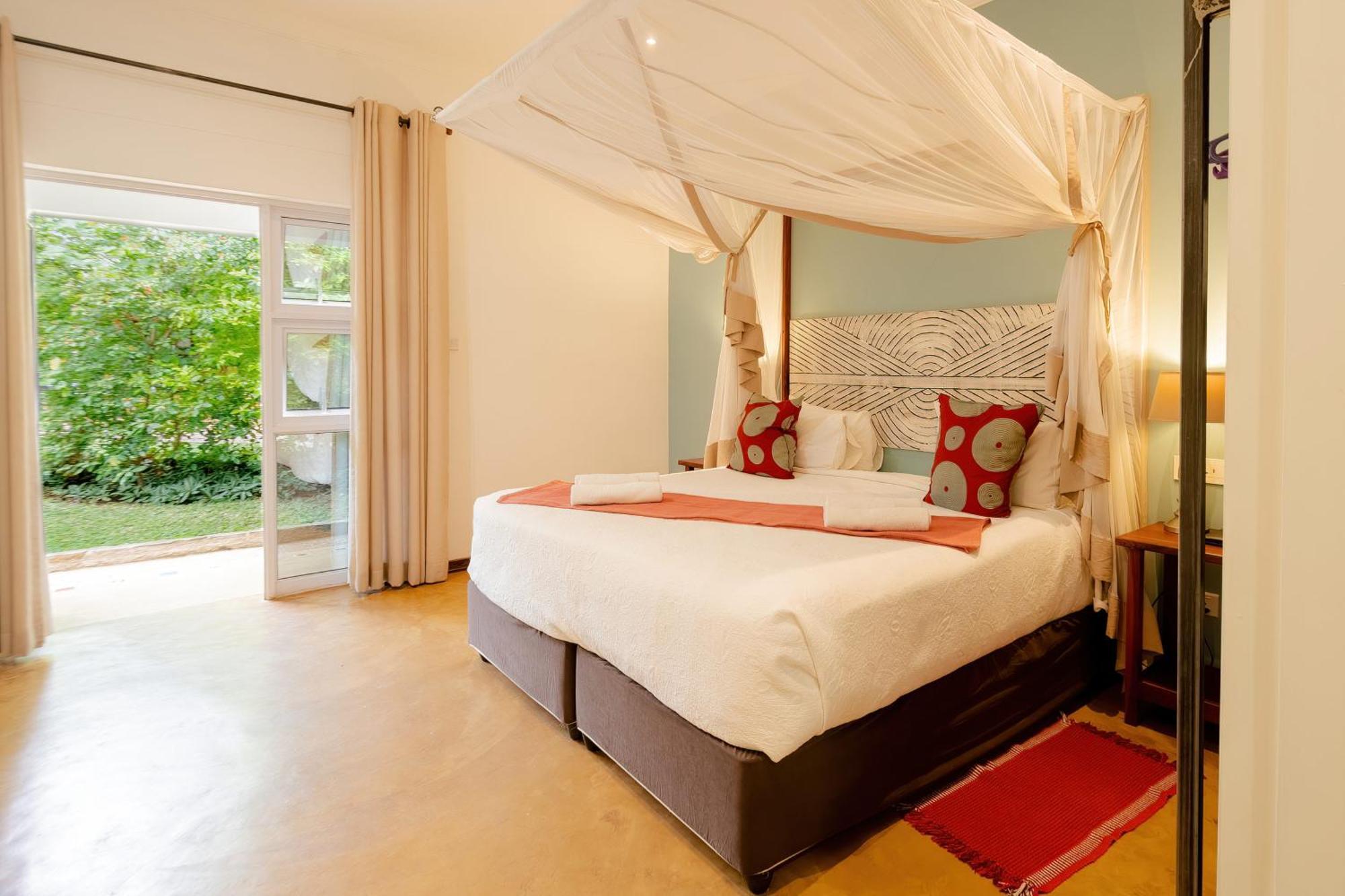 Phezulu Guest Lodge Victoria Falls Kültér fotó